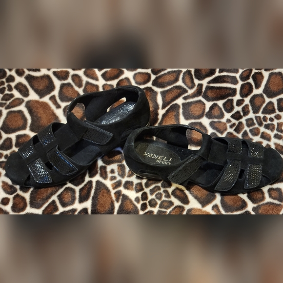 VANELi Sport Suede Sandals Women's Size 6M - Picture 8 of 9